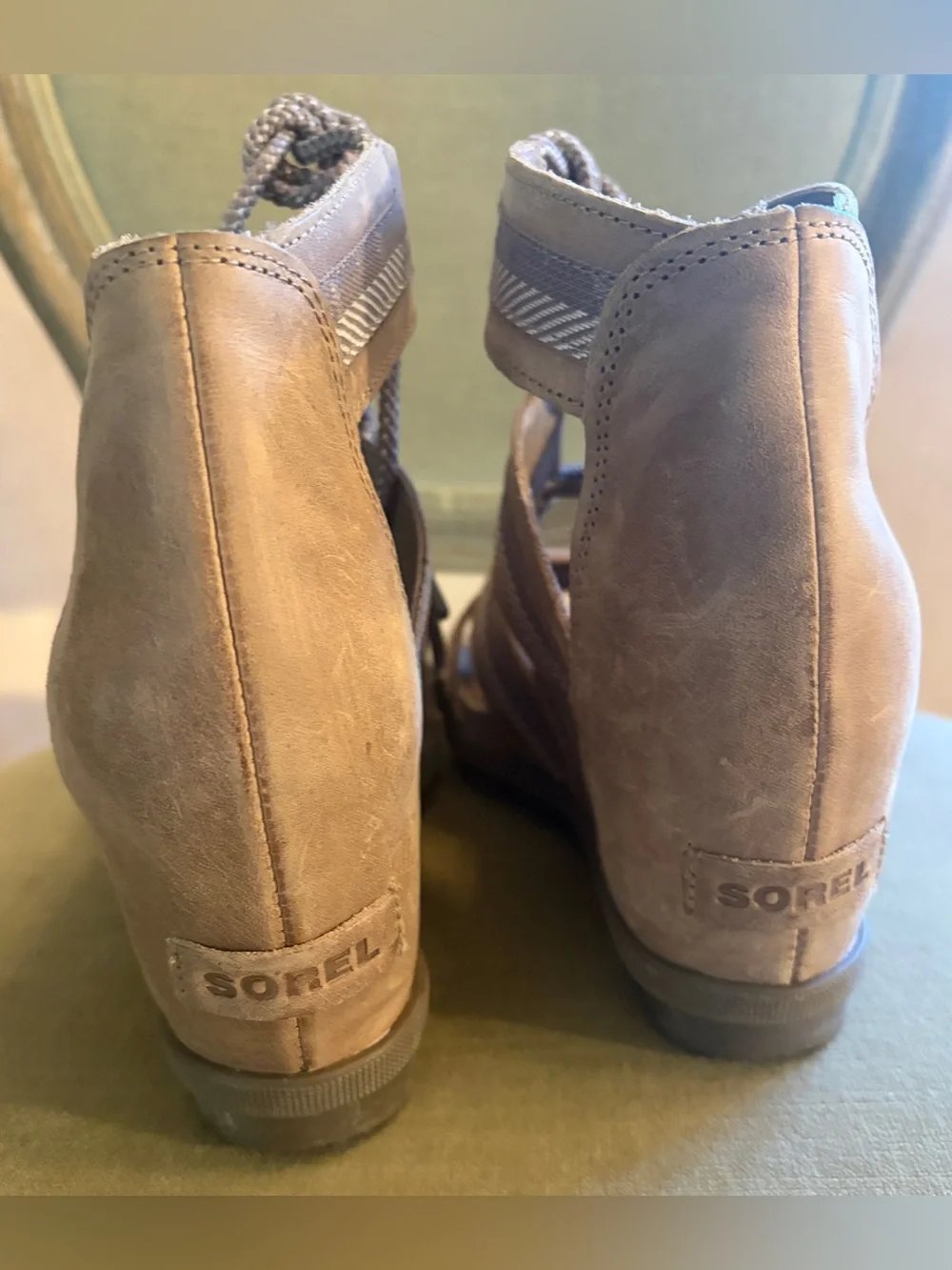 Sorel Joanie II $150 NWT Lace Up Comfort Wedge Sandals 9 Brown Suede